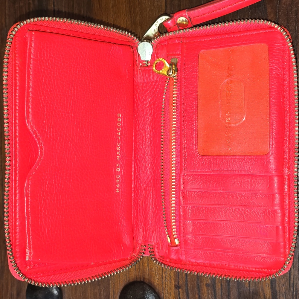 Marc Jacobs Wristlet Wallet - Picture 10 of 16